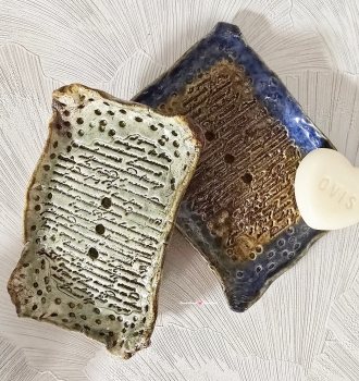 Keramik Seifenschale mit Füßchen