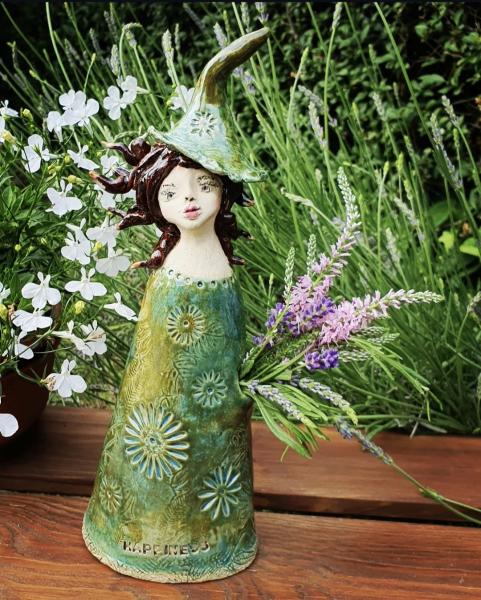 Keramik Skulptur Mädchen PerückenTanten